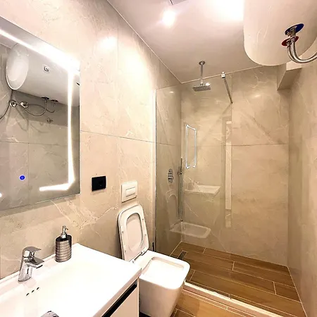 Kam In Lungomare Appartamento Vlorë